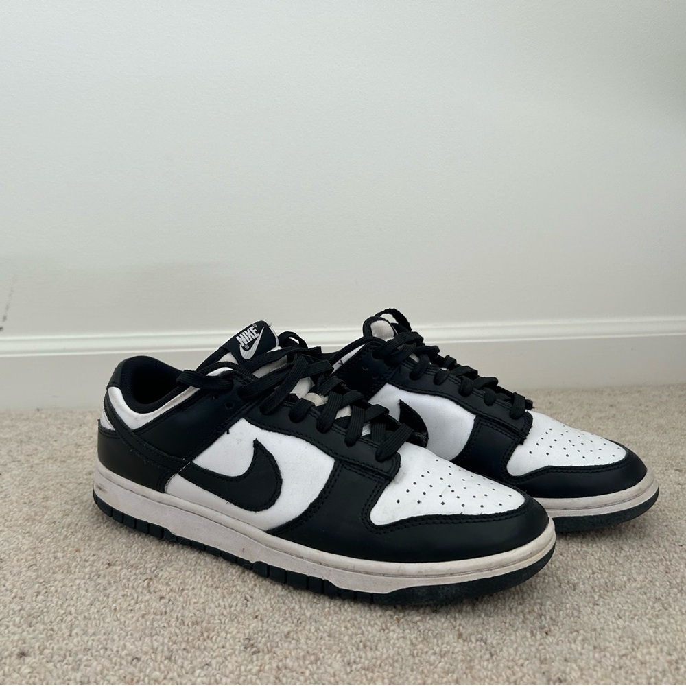 Nike Panda Dunks